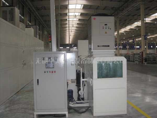 周轉(zhuǎn)箱通過式清洗機